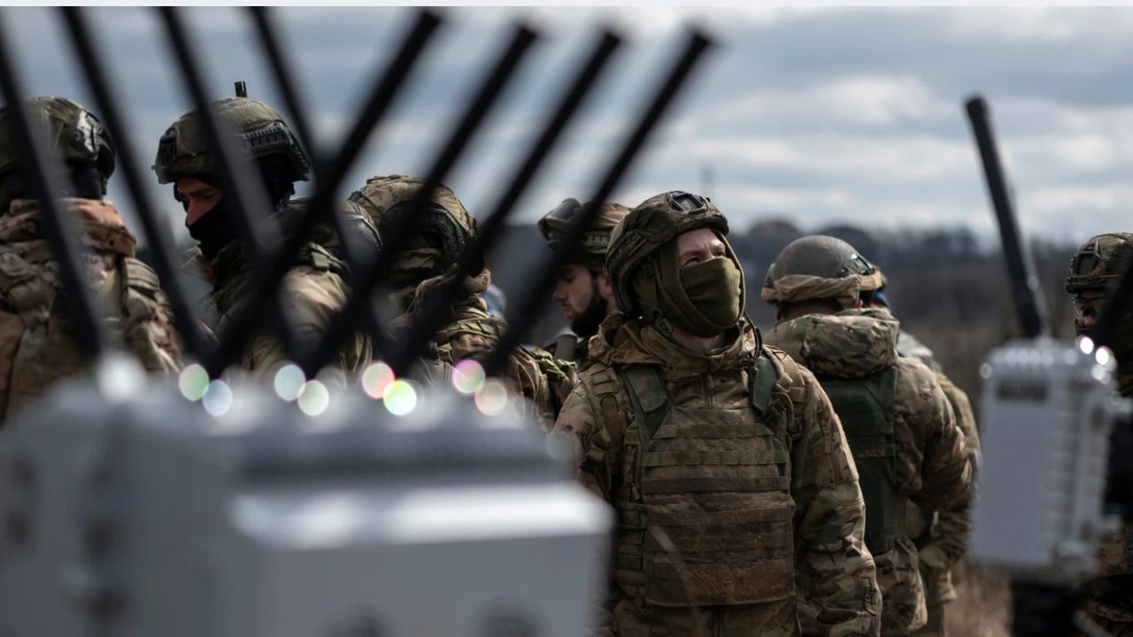 РЕБ і солдати