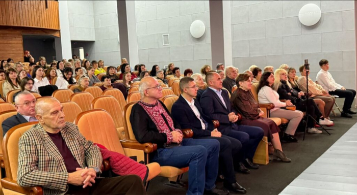 80 років – шлях знань, традицій і натхнення: Хустська ЗОШ І-ІІІ ст. №2 відзначає славний ювілей2