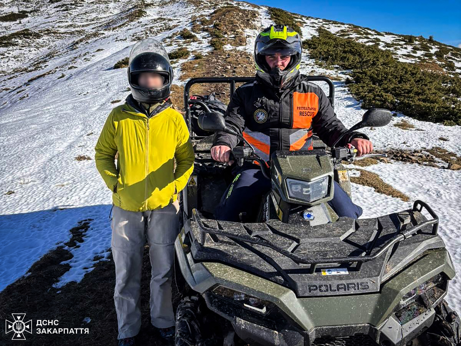 Гірські рятувальники Рахівщини відшукали туристку, яка заблукала в Карпатах0