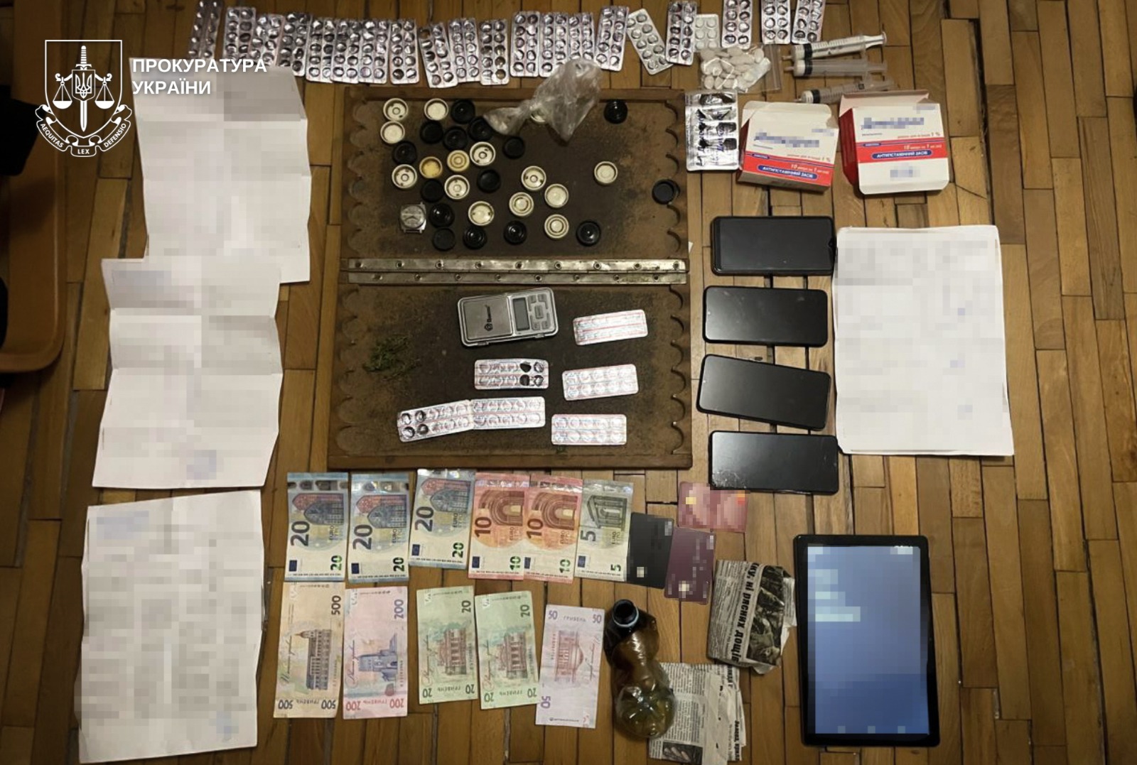 «Метадоновий бізнес» замість реабілітації: в Ужгороді викрито схему збуту рецептурних опіоїдних пігулок0