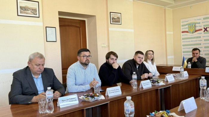Міжнародна співпраця: у Хустській міськраді відбулася робоча зустріч із делегацією з Румунії3