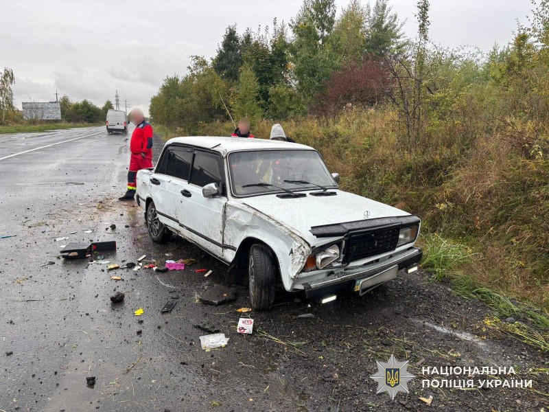 Трагічна ДТП на Ужгородщині: Водій легковика загинув, з’їхавши в кювет поблизу СередньогО0