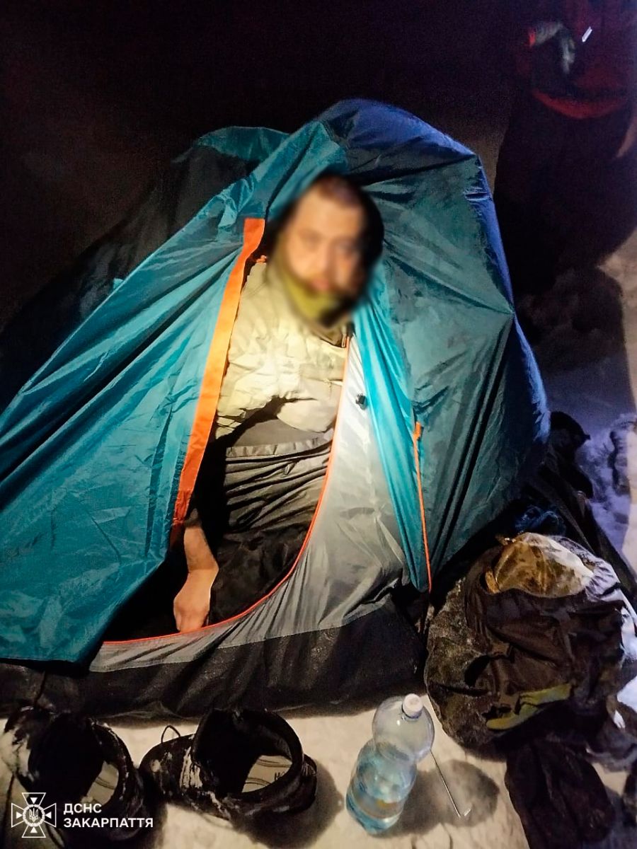 Гірські рятувальники виходили на допомогу чоловікам, які заблукали в горах Рахівщини0