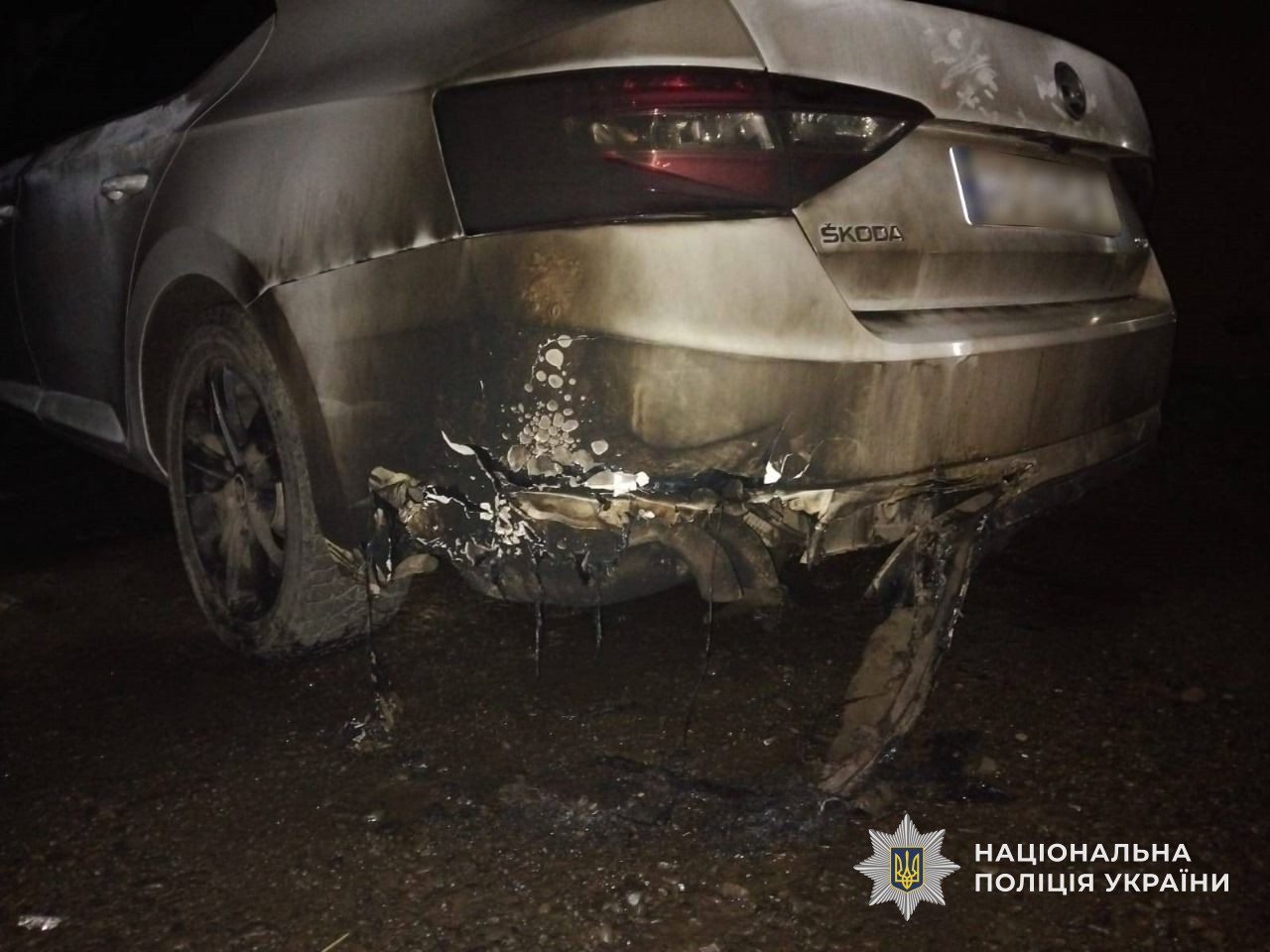 Підпалив авто сусіду через неприязні стосунки: на Тячівщині затримали підозрюваного0