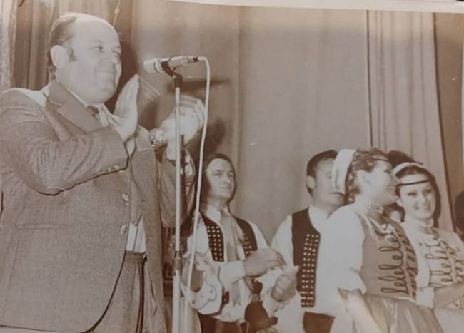 Мирослав Чайковський і хор