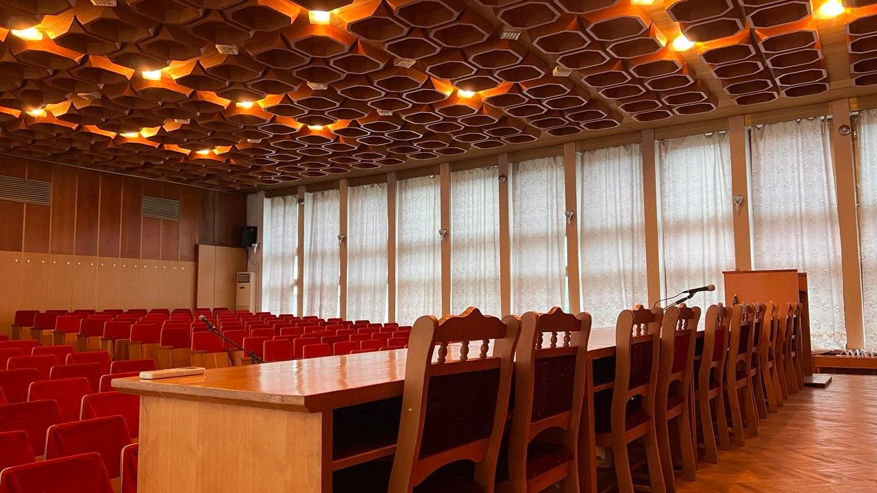 Сесійна зала Свалявської міськради