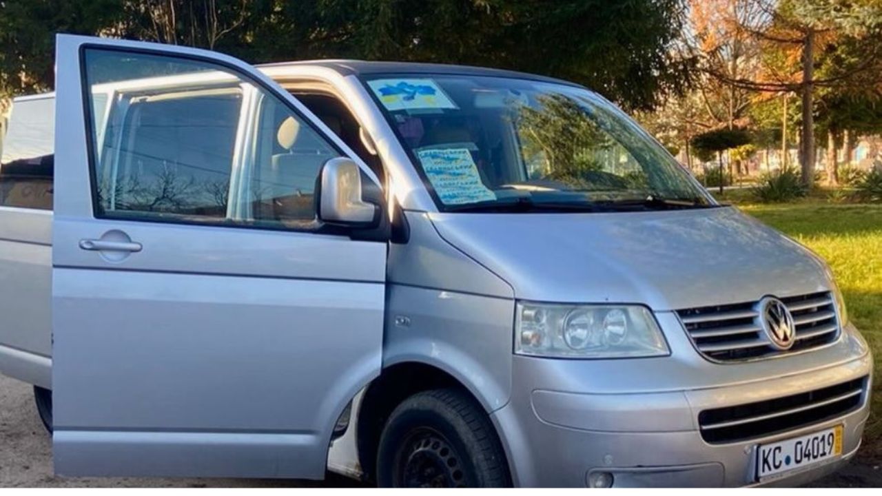 Автомобіль