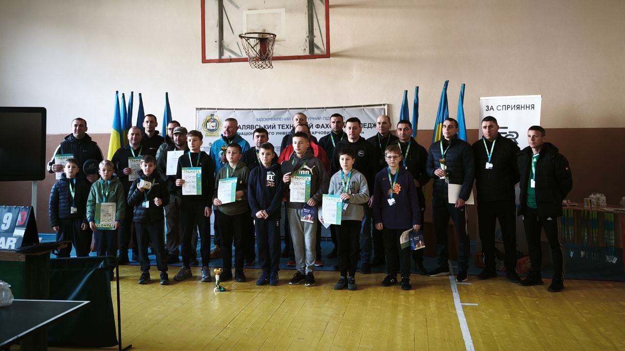 Тенісний турнір у Сваляві до Дня ЗСУ