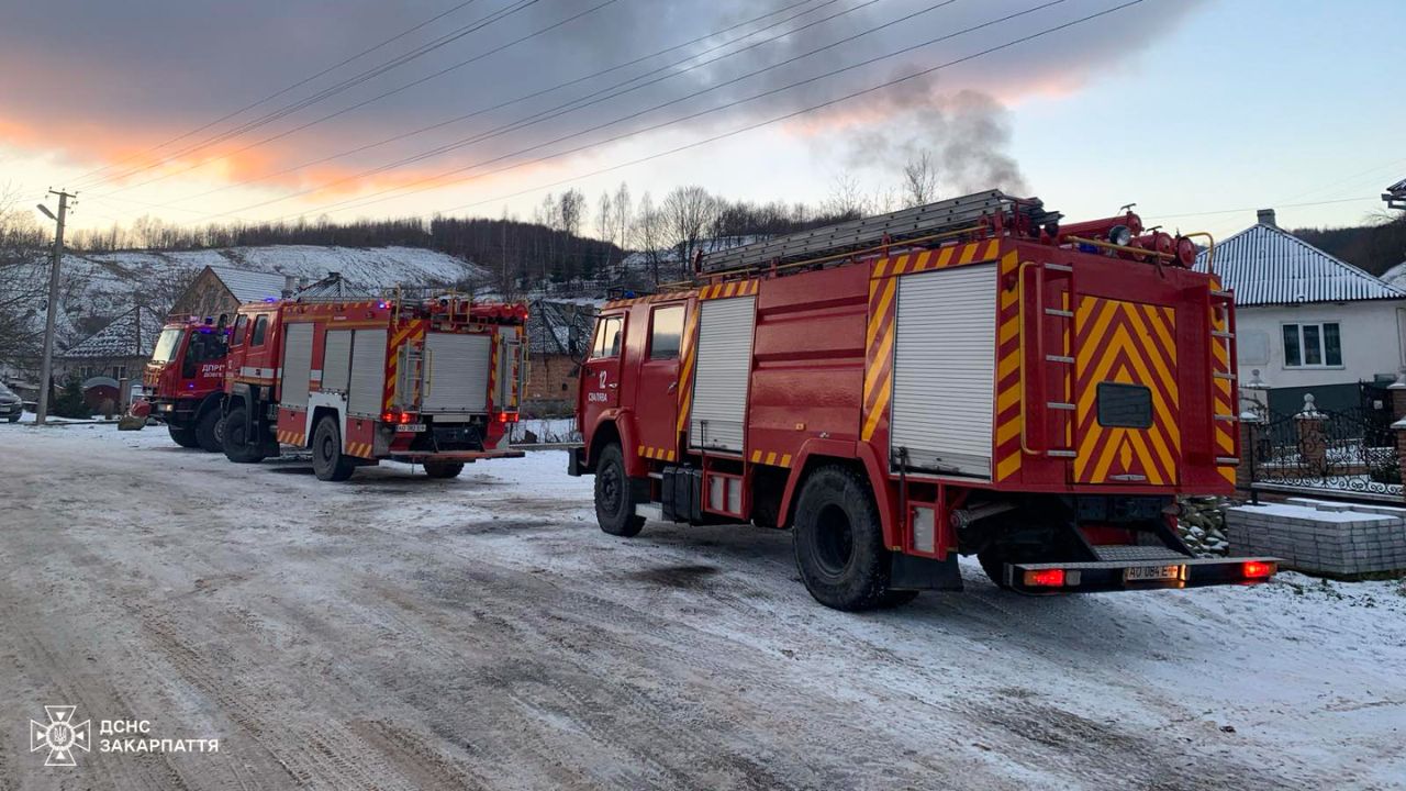 Пожежні машини в селі Росош