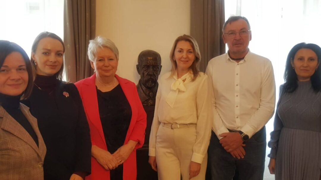 Школа Масрика