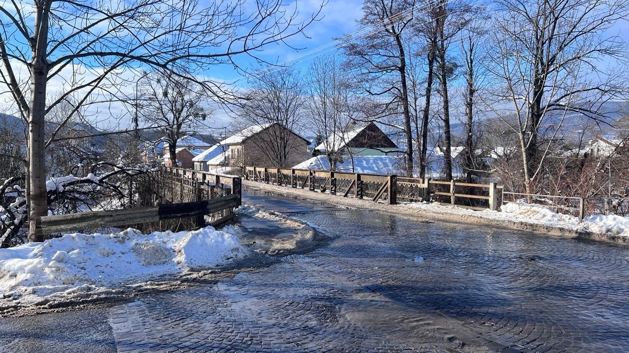Залізний міст у Сваляві