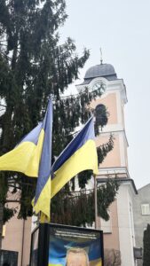 Низький уклін нашим Героям та вічна слава їхній незламній мужності!1