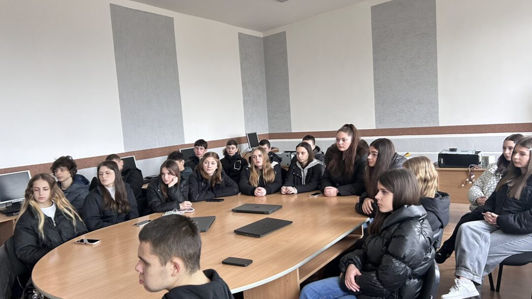 Студенти профколеджу Сваляви