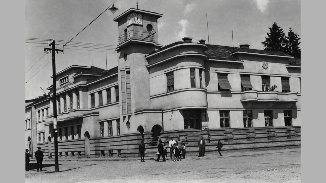 Свалявська ратуша, 30-ті роки