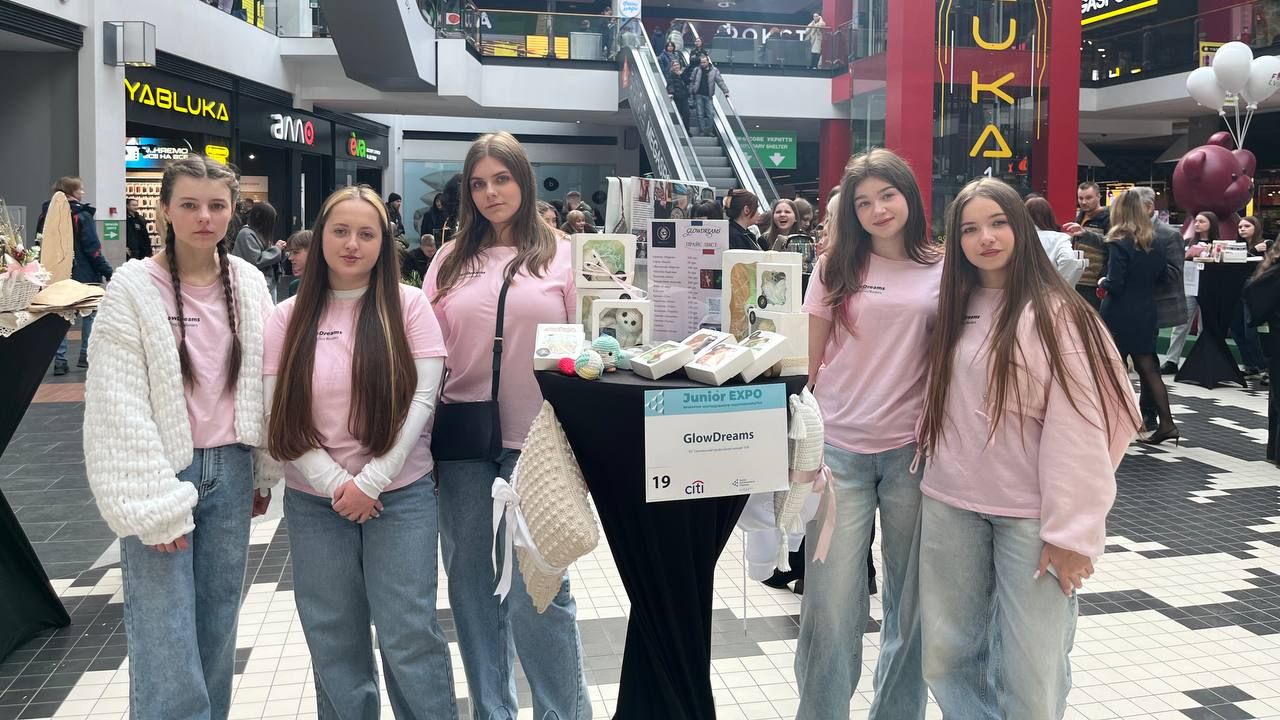 Студентки зі Сваляви