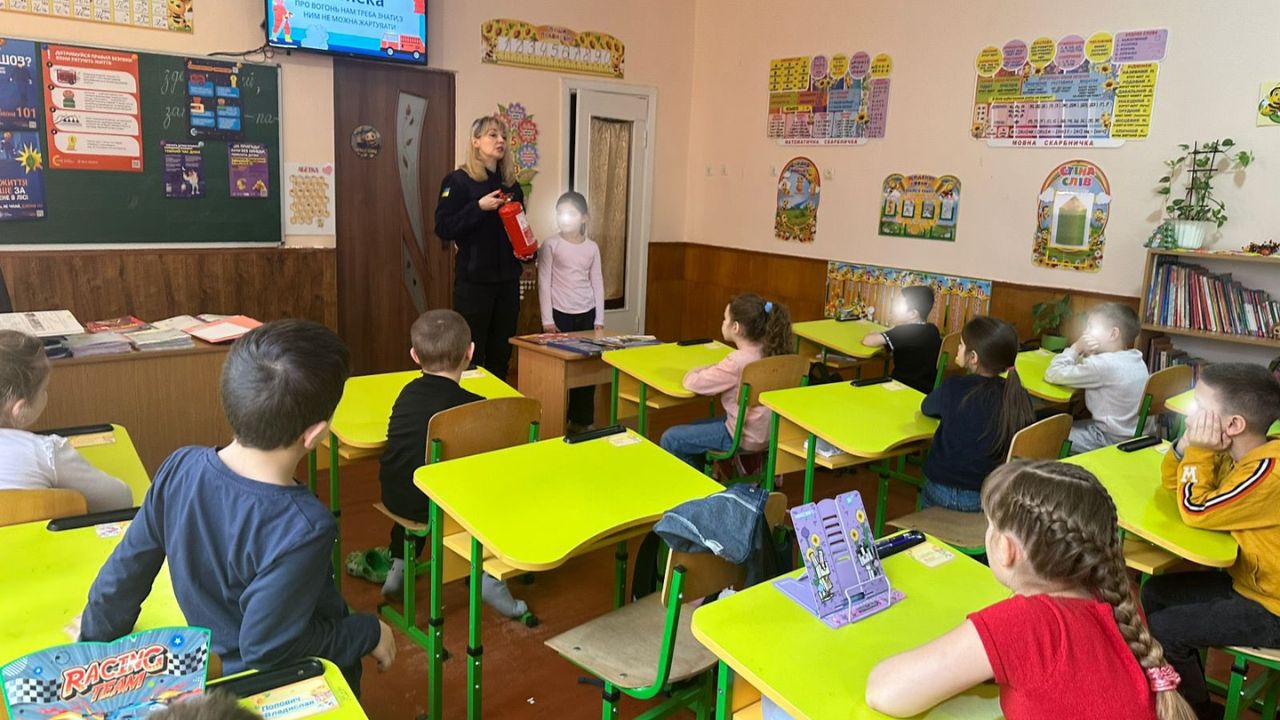 Рятувальники і школярі Сваляви