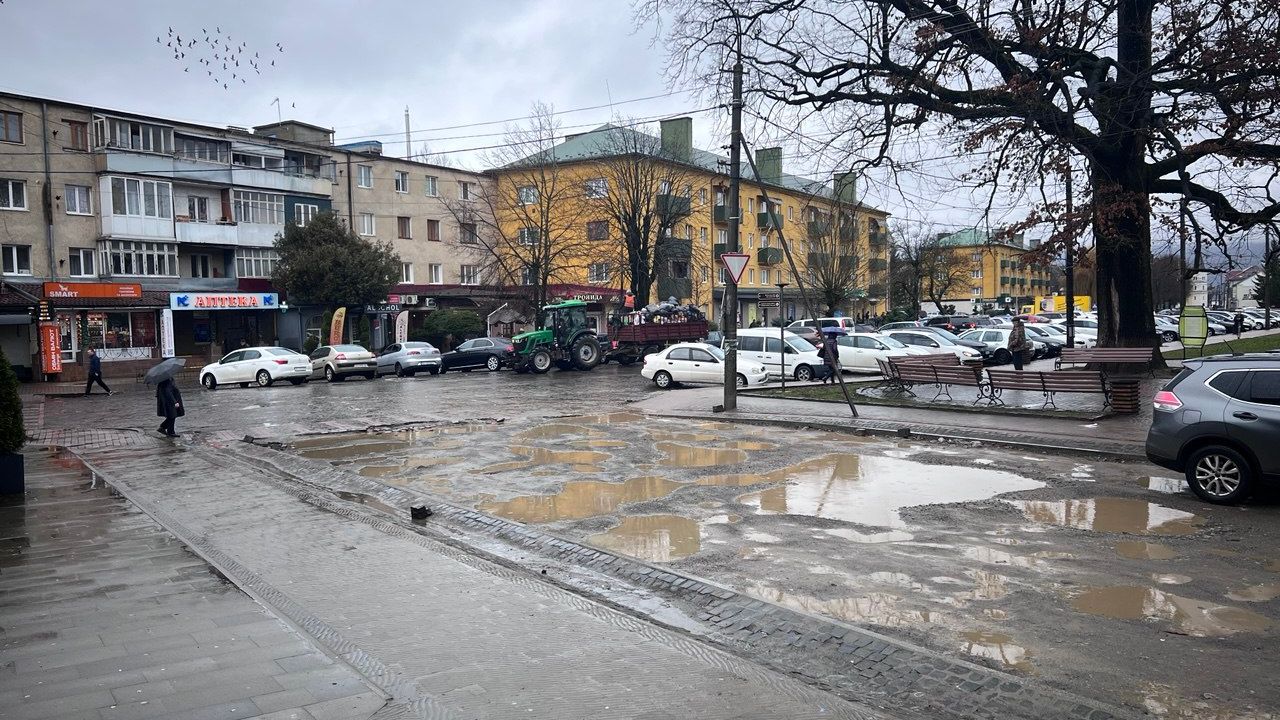 Вулиця Шевченка у Сваляві