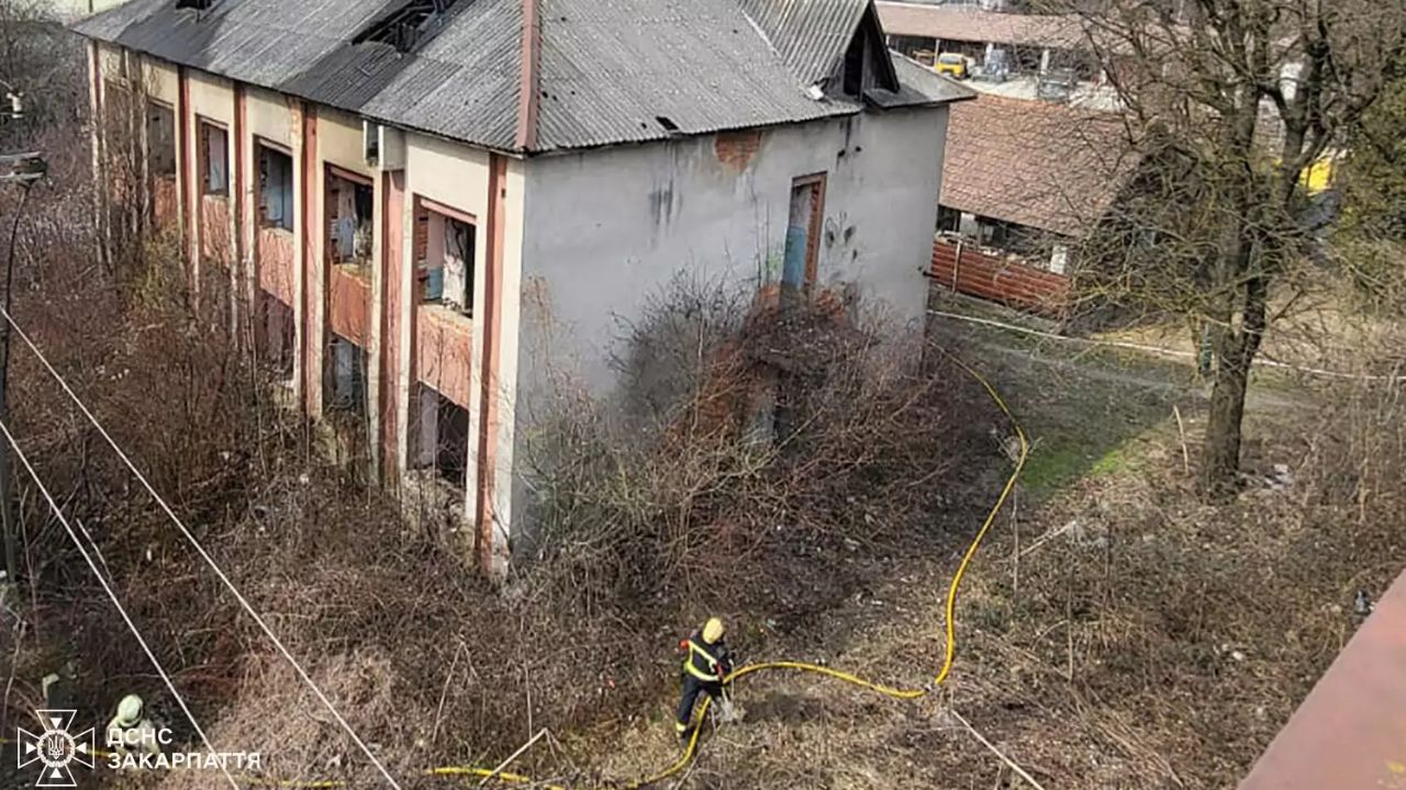 Пожежа на Робітничій у Сваляві