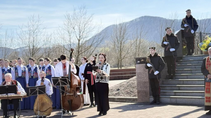 Відзначено 87-му річницю проголошення незалежності Карпатської України та 152-у річницю від дня народження Августина Волошина2