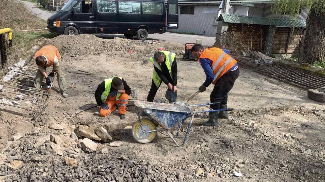 Ремонт моста у Тибаві