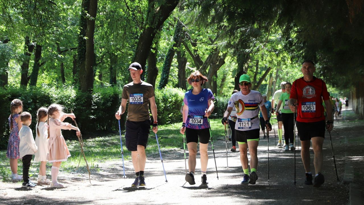 Чемпіонат зі скандинавської ходьби