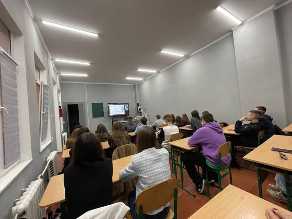 Профорієнтаційне анкетування у Хустському багатопрофільному ліцеї №1 ім. І. Магули3