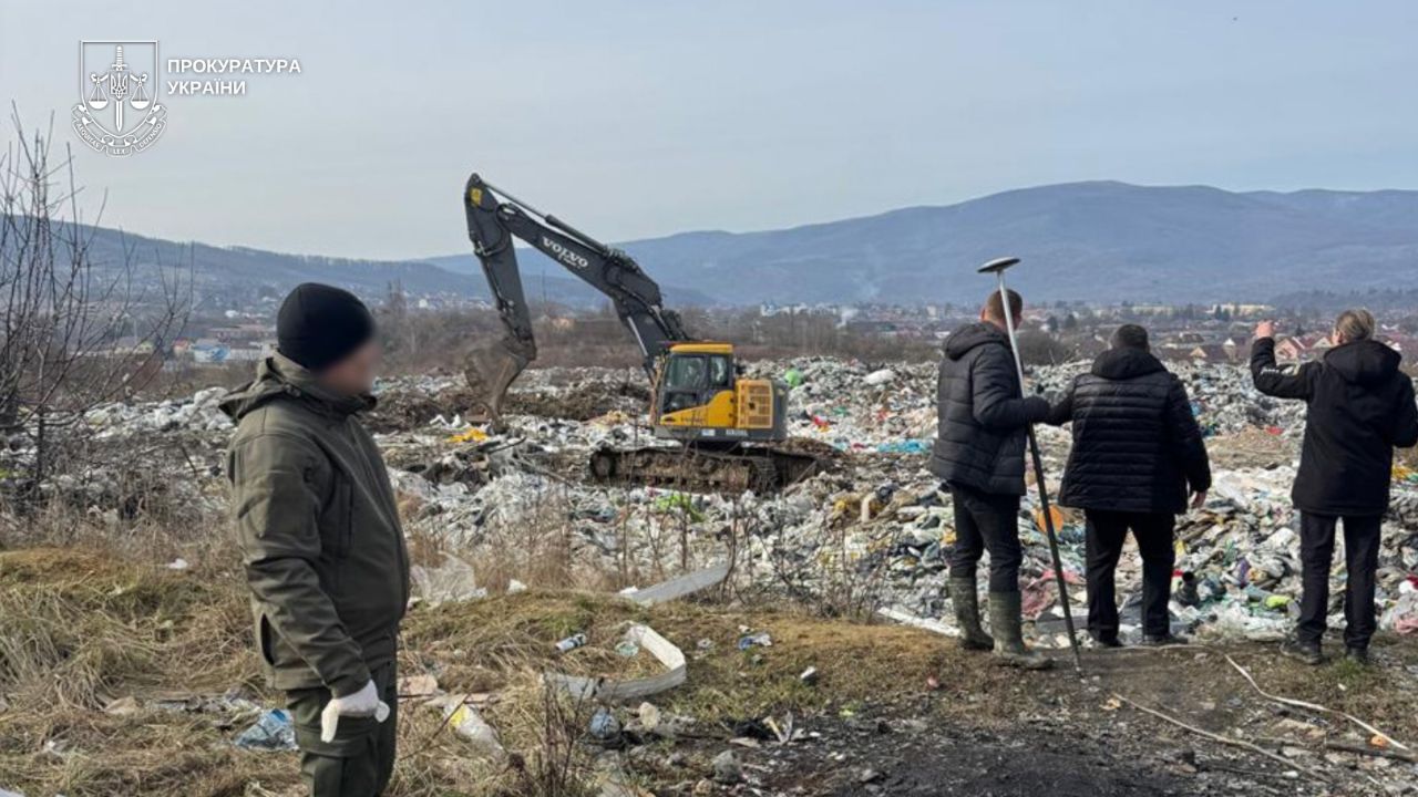 Сміттєзвалище у Сваляві