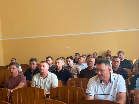 Позачергова сесія Хустської міської ради: важливі рішення для громади2
