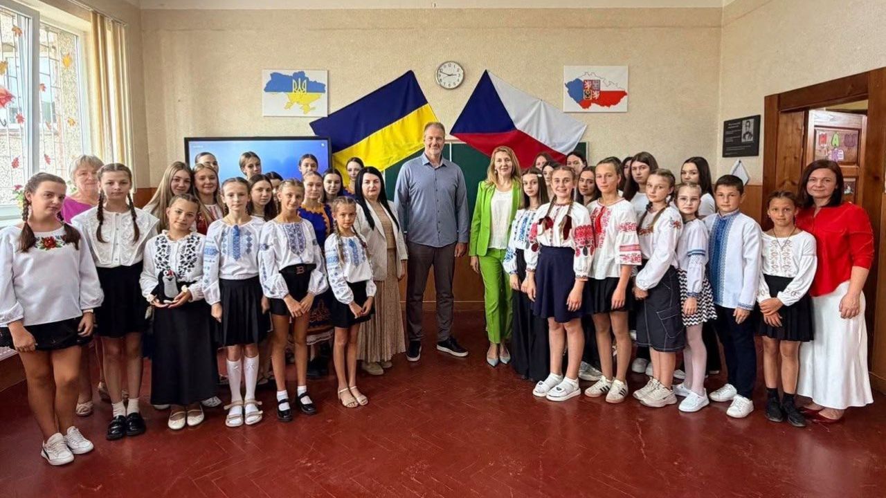 Школа Масарика у Сваляві