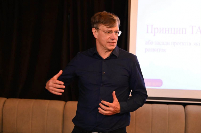 В Ужгороді майже 30 ветеранів та їхніх рідних навчалися перетворювати бізнес-ідеї на стійкі проєкти2