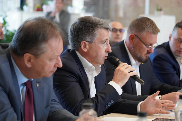Мирослав Білецький узяв участь у робочій зустрічі щодо розширення логістичних коридорів між Україною та Румунією1