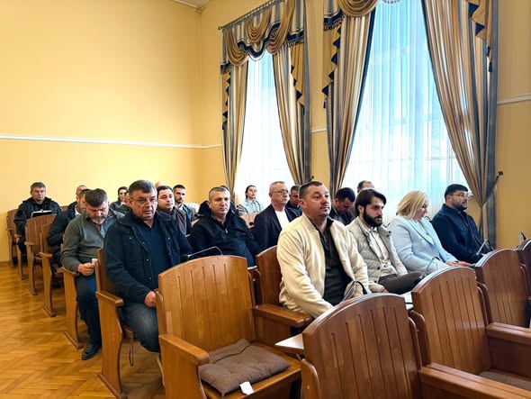 Підтримка військових, бюджет та комунальна сфера: ключові питання позачергової сесії2