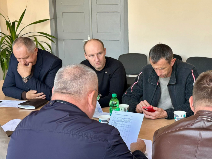 У Хустській РВА відбулася нарада з актуальних питань життєдіяльності району3