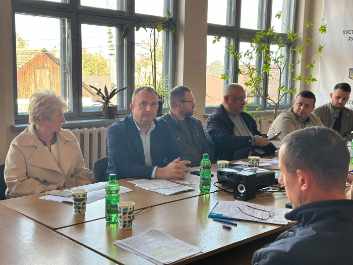 У Хустській РВА відбулася нарада з актуальних питань життєдіяльності району2